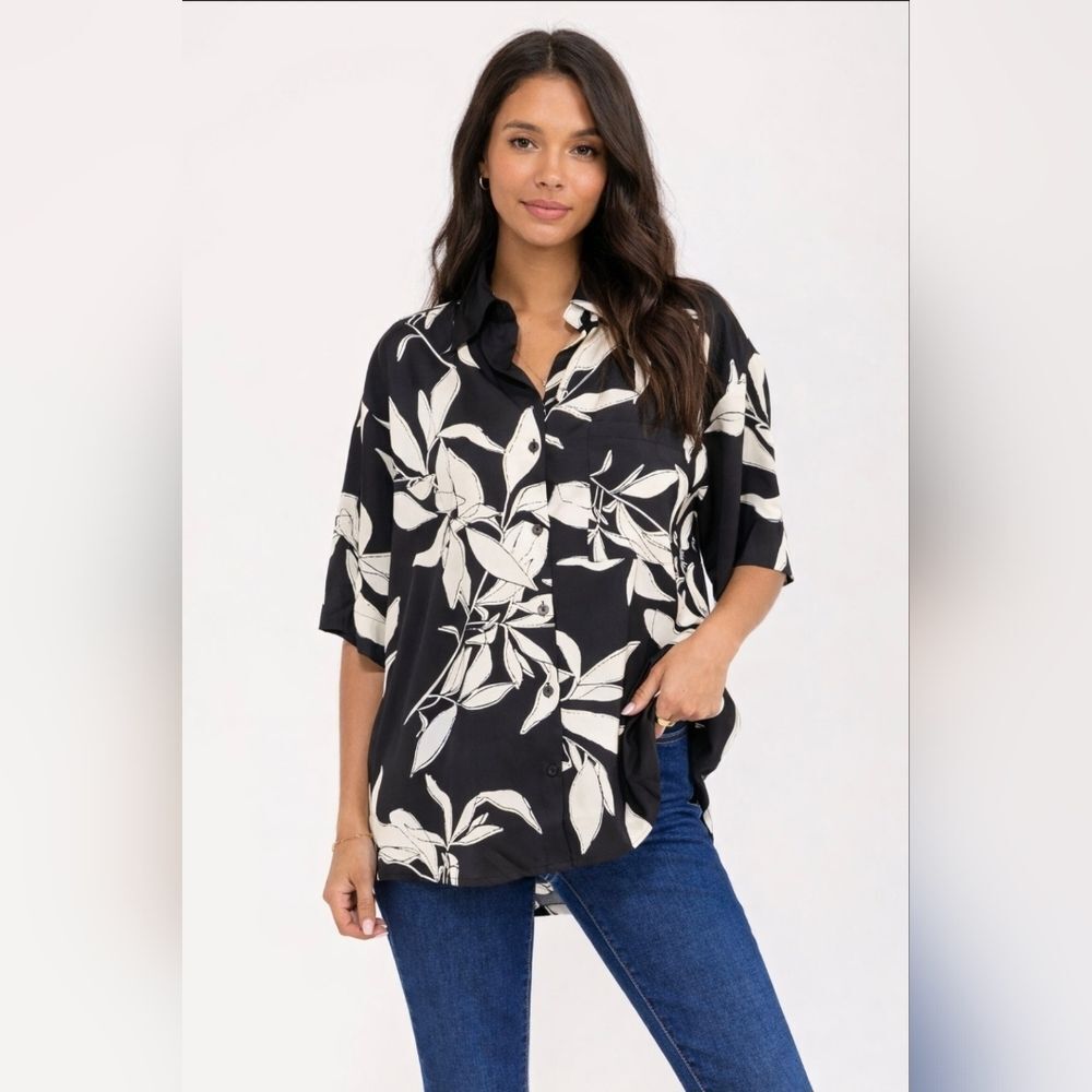 Women's Floral Short Sleeve Button-Up Top